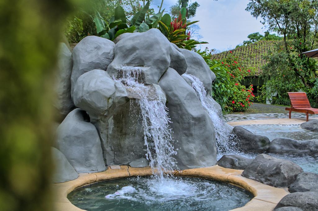 Hotel Mountain Paradise La Fortuna Exterior photo