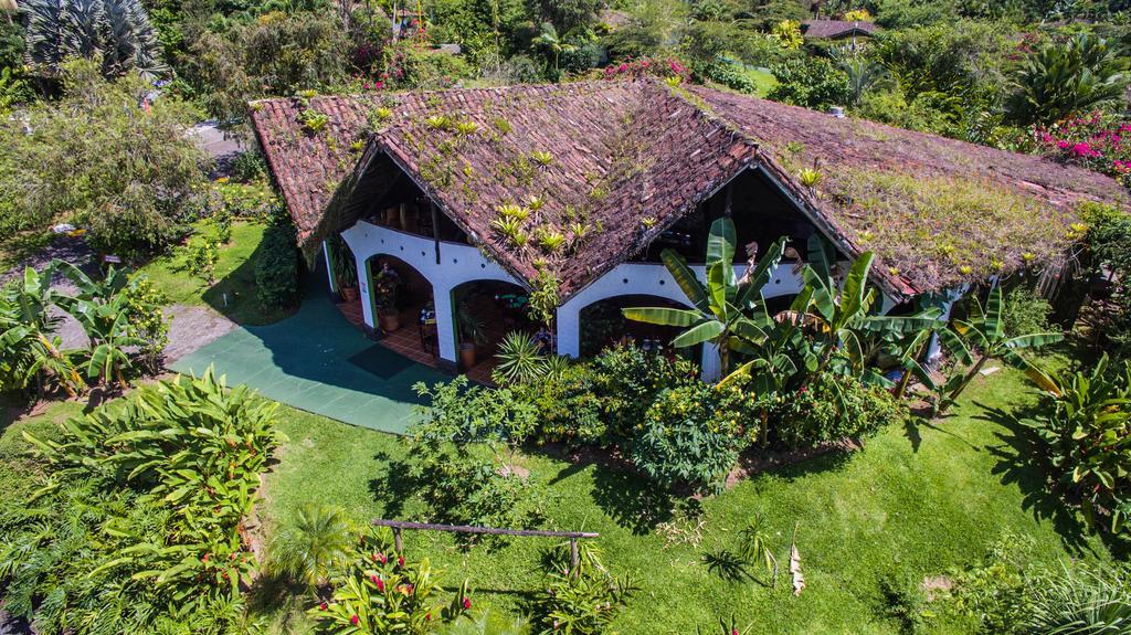 Hotel Mountain Paradise La Fortuna Exterior photo